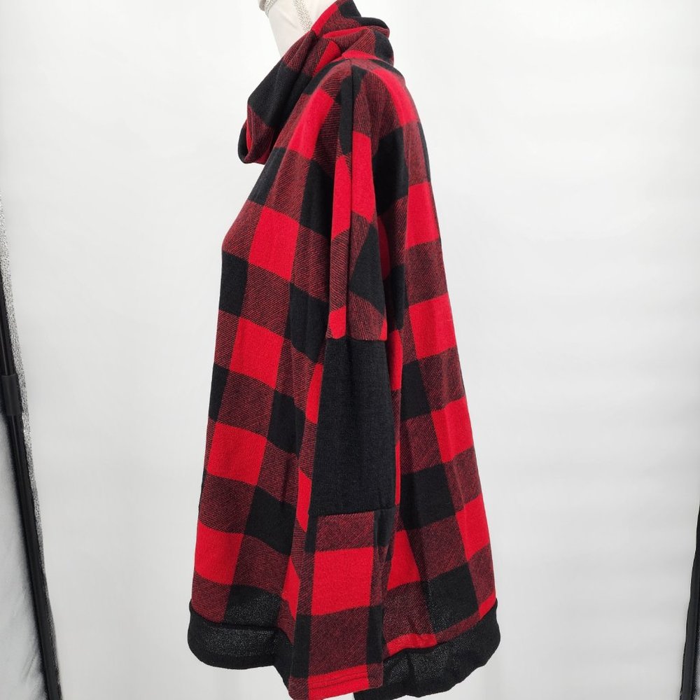 VEVERET Buffalo Plaid Check Turtle Neck Poncho Sweater S, M, L NWT - Picture 10 of 13
